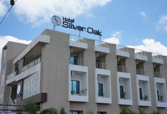 Hotel Silver Oak has Balcony rooms