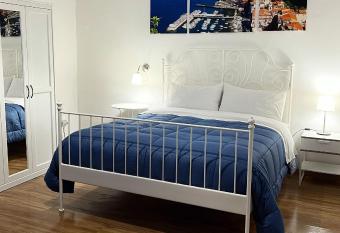 B&B Acqua Azzurra has Balcony rooms