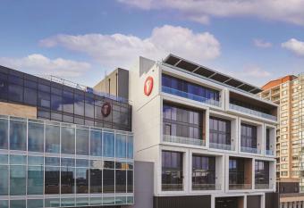 Travelodge Hotel Hurstville Sydney allows 18 year olds to book a room