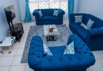 Honeydew Stays has Balcony rooms