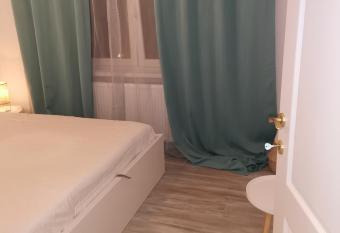 Bloom Box Apartments has Balcony rooms