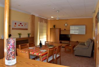 Cal Pablo has Balcony rooms