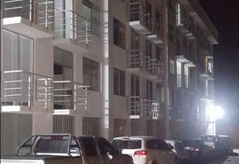 LINDO APARTAHOTEL 3 min PARQUE DEL CAF   has rooms with a private hot tub