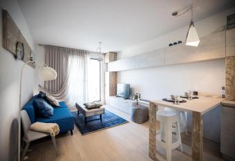 Island View Luxury Apartments has Balcony rooms