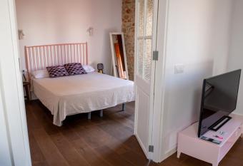 Glorieta Suites has Balcony rooms