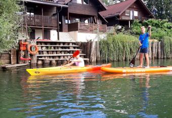Riverhouse Apartment Ljubljanica has Balcony rooms