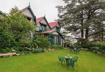 StayVista at Sidhowal Lodge 1BR w Comp Breakfast allows 18 year olds to book a room