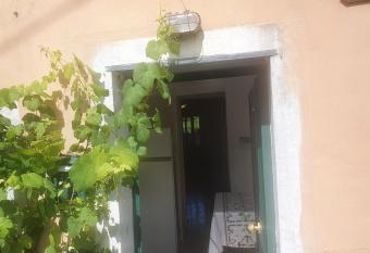 Included Breakfast & Public Pool Central Flat According Selected Rate allows 18 year olds to book a room