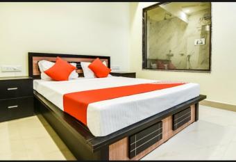 Silver Key Suites allows 18 year olds to book a room