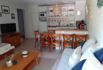 Appartement cosy has Balcony rooms