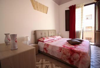 Casa Claudia allows 18 year olds to book a room