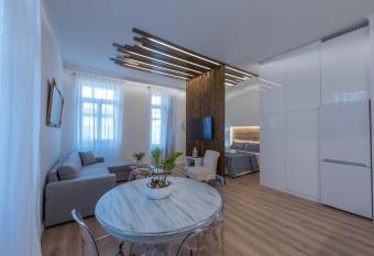 1571_SUITES A1 has Balcony rooms