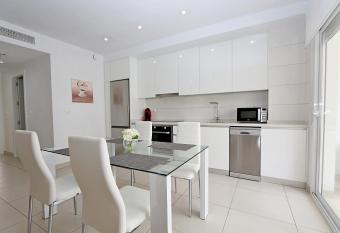 APARTAMENTO LA MARINA Ref. 8564 has Balcony rooms