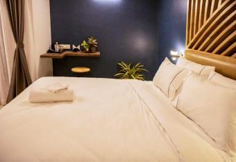 Hotel Gateway Suites Bangalore Airport has Balcony rooms