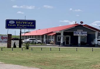 HiWay Inn Express allows 18 year olds to book a room