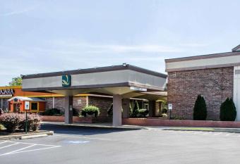 Quality Inn & Suites has Balcony rooms