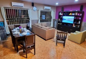 Casa completa - 2 pisos(home office) has Balcony rooms