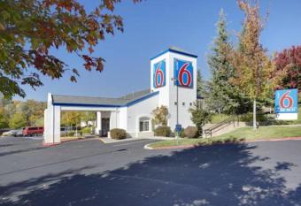 Motel 6 Auburn Ca allows 18 year olds to book a room