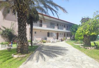 Thalia Rooms has Balcony rooms