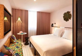 Mama Shelter Lisboa has Balcony rooms