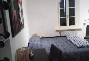 Bike Civico 17 AFFITTA CAMERE allows 18 year olds to book a room