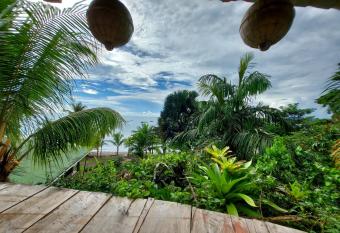 Casita G  nesis - Bahia Drake Bay has Balcony rooms