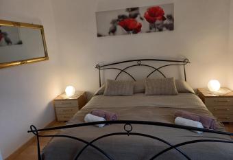 La Maison de Joanna 2 has Balcony rooms