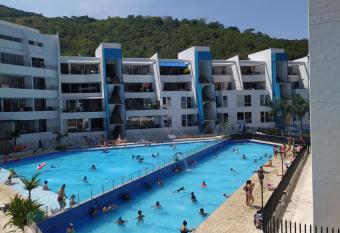 Apartamento Entero en San Jer  nimo 10 Hu  spedes has Balcony rooms