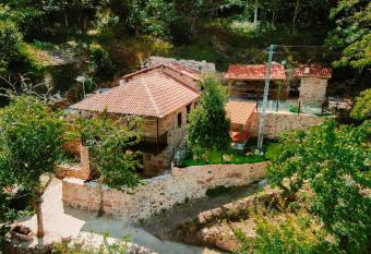 Casa Escondida Aveiga has Balcony rooms