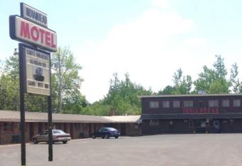 Indianhead Ironwood Hotel allows 18 year olds to book a room