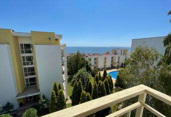 Fort Noks - Menada Apartments allows 18 year olds to book a room