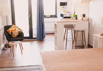 Retro Studio by the SEA has Balcony rooms