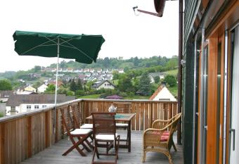 Haus Leenja has Balcony rooms