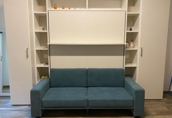 Monolocale Agata allows 18 year olds to book a room