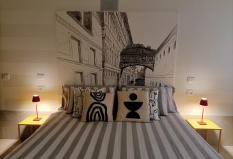 CasaNova Venezia - Rialto Artistic Apartment allows 18 year olds to book a room