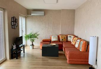 Eli&Kire s Home allows 18 year olds to book a room