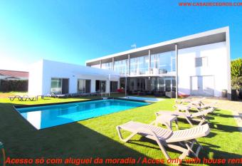 Casa de cedros has rooms with a private hot tub