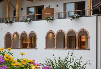 B&B Fontanella has Balcony rooms