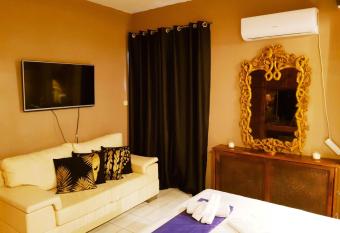 Kouro s private room! has Balcony rooms