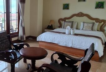 Vientiane Luxury Hotel has Balcony rooms