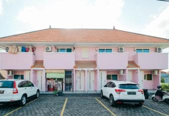 RedDoorz at Kawaii Apartment Jimbaran allows 18 year olds to book a room