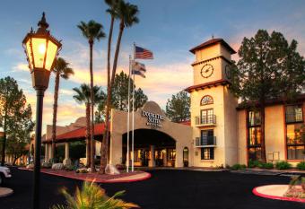 DoubleTree Suites by Hilton Tucson Airport has Balcony rooms