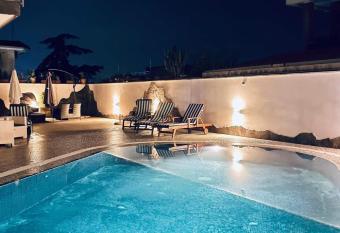 Villa Elisabetta has Balcony rooms