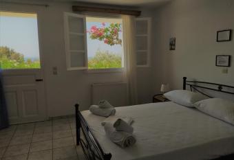 Pantelis Vidalis Apartments has Balcony rooms