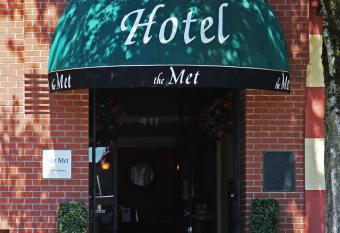 The Met Hotel allows 18 year olds to book a room