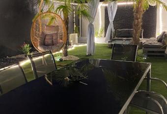 #BBSH has rooms with a private hot tub