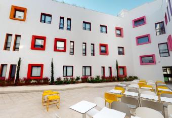 Residencia Universitaria M  laga Centro allows 18 year olds to book a room