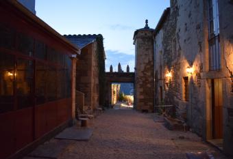 CASA SOLANCE has Balcony rooms