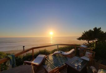 Sunset Harbor has Balcony rooms