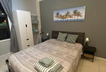 3 Hollywood Beach Studio allows 18 year olds to book a room